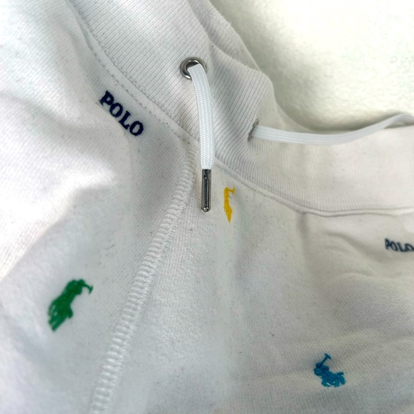 Women’s polos shorts. Authentic and excellent condition. True to size. - Picture 5 of 5